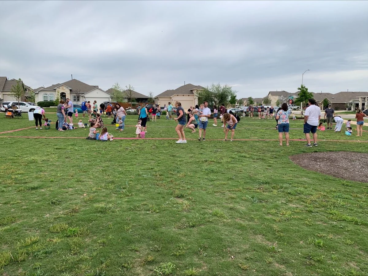 Veramendi residents are enjoying an Easter event. 